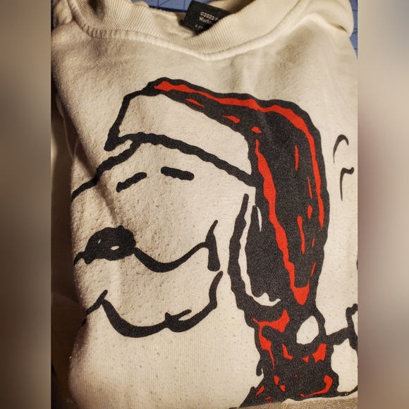 Peanuts Santa Sweatshirt - Picture 7 of 8